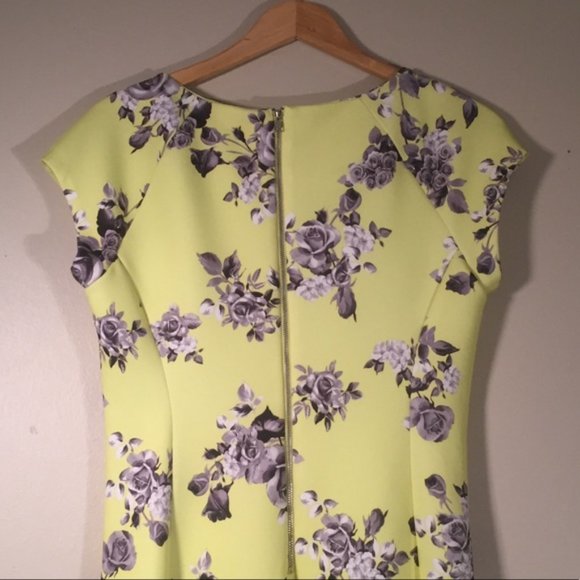 ECI New York yellow floral asymmetrical dress with slit - Picture 8 of 10